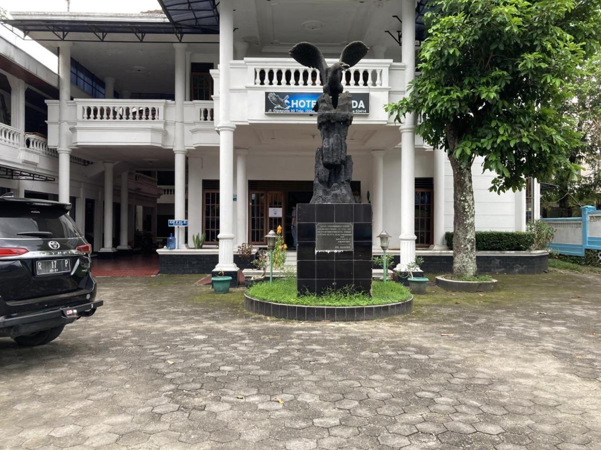 Hotel Garuda near Alun Alun Banjarnegara Wonosobo Bagian luar foto